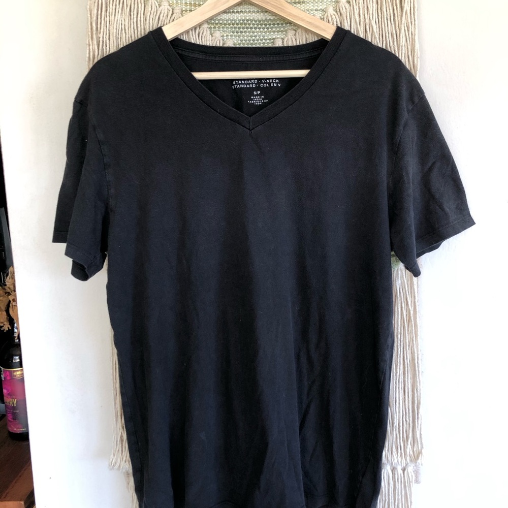 BDG CHARCOAL V NECK